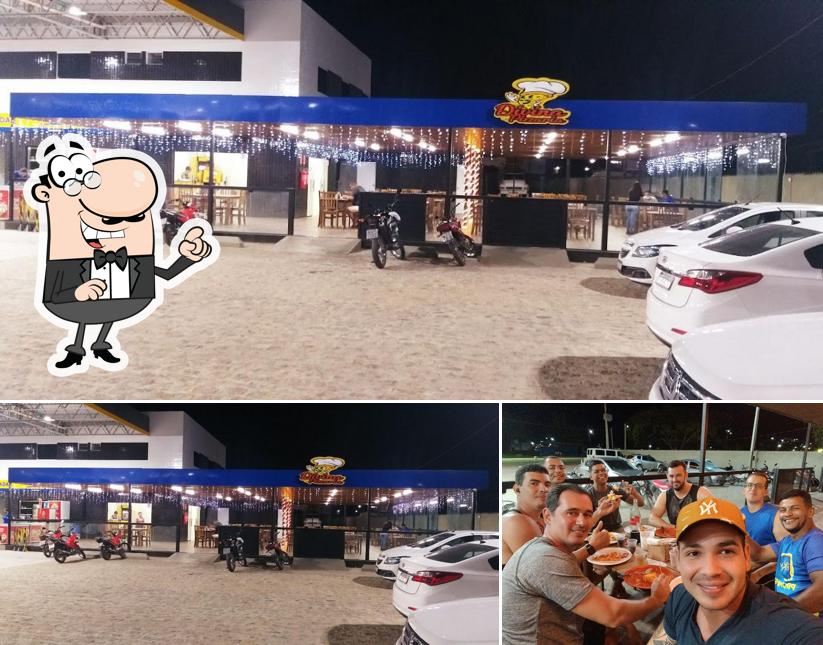 Divina Pizzaria
