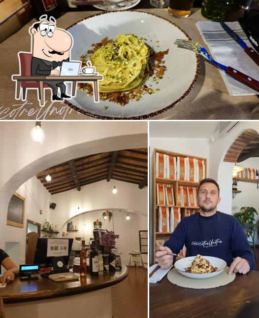 La interni e cibo del ristorante