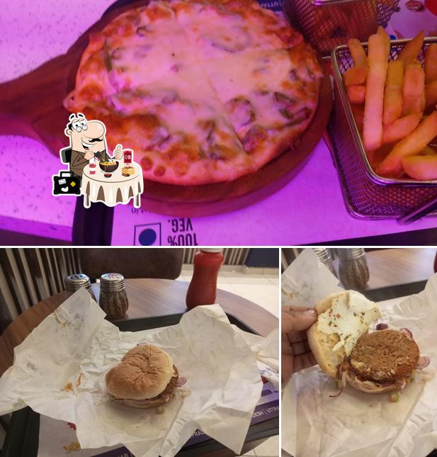 Food at Hungry Point - Damuadhunga Haldwani