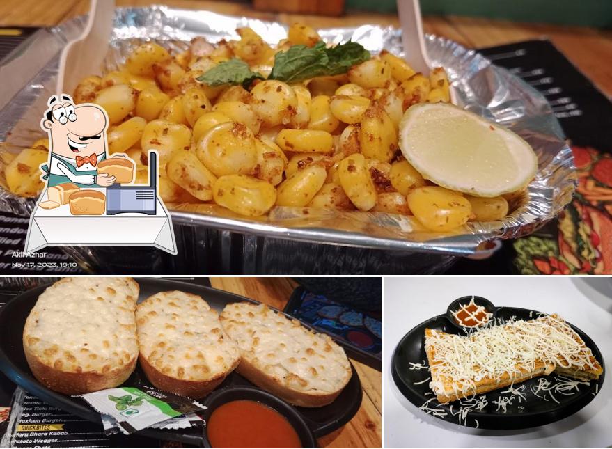 Garlic bread at Shiva café N' Restro - Best Pocket Friendly Cafe In Bhopal