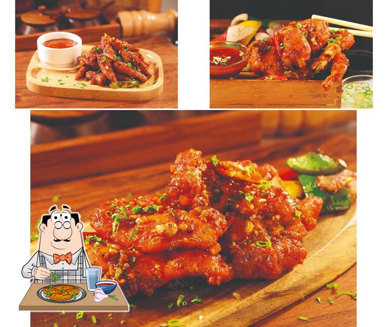 Chicken wings at WOW China