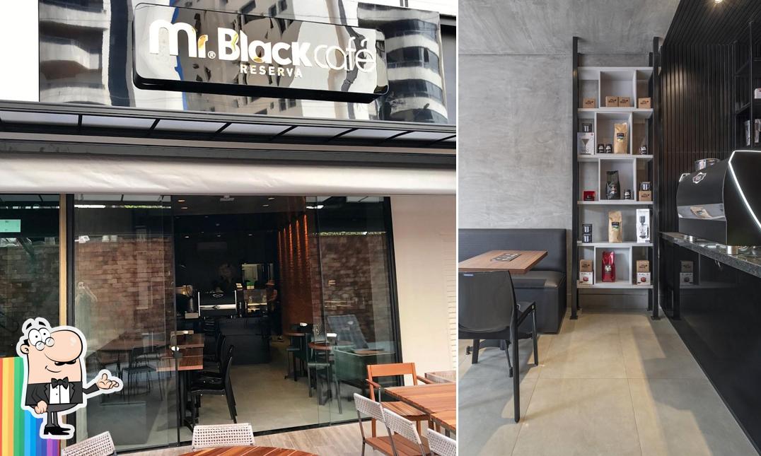 O interior do Mr Black Café - Cafeteria