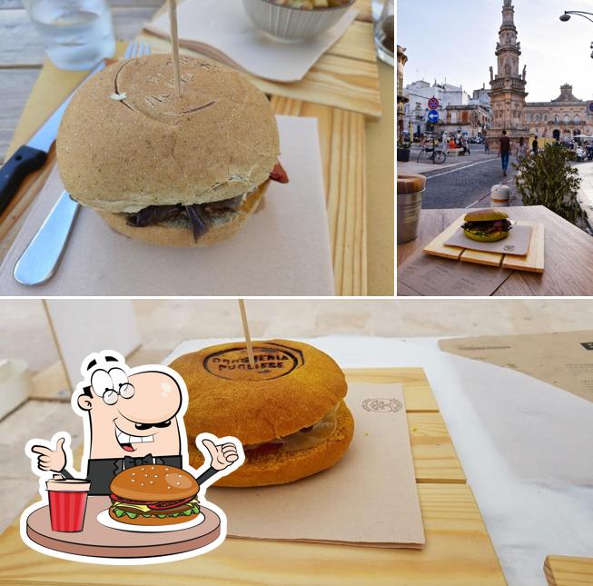 Prova un hamburger a Drogheria Pugliese