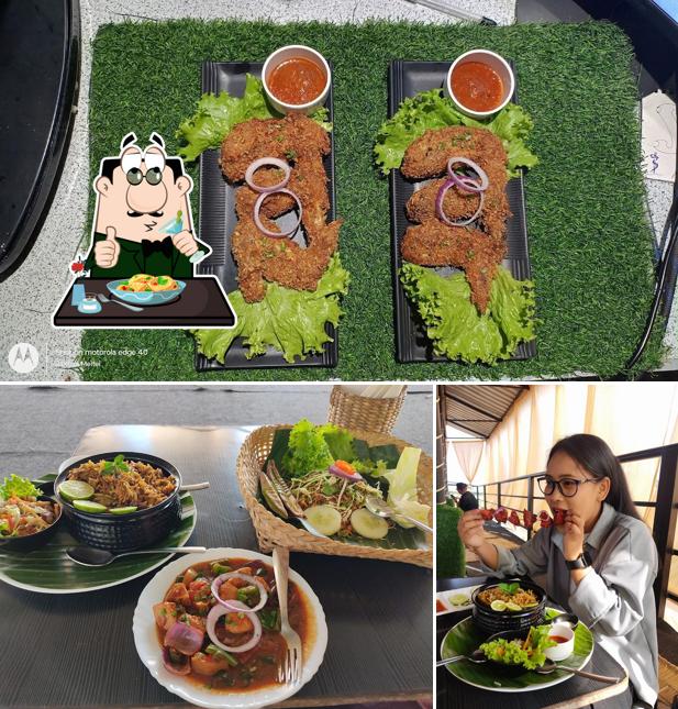 Food at R4cafe
