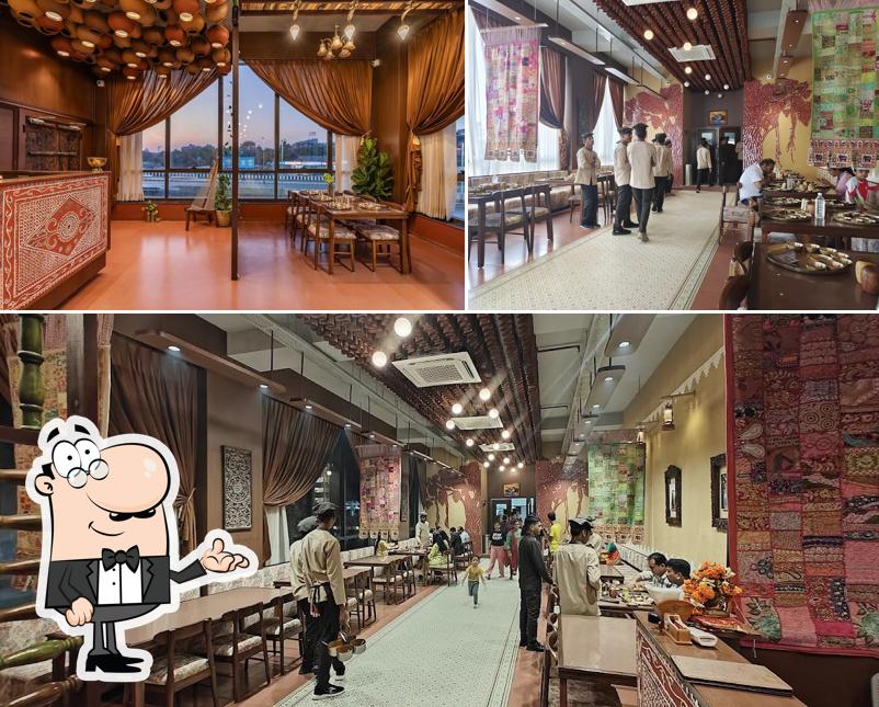 Check out how Zarukhe આવો સાથે બેસીએ looks inside