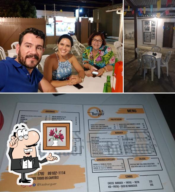 Veja imagens do interior do TAS Burguer