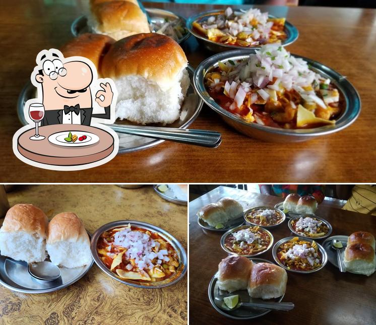 Food at Rasraj hotel