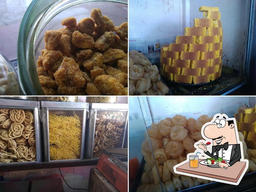 Food at Dhasan Bakery