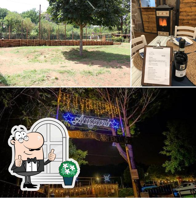 La immagine della esterno e bevanda di La Locanda nel Parco