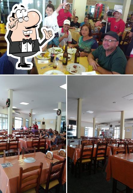 Veja imagens do interior do Restaurante e Churrascaria Rech