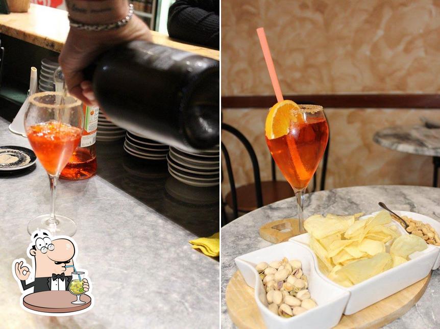 Scegliti un drink a Bar 2000