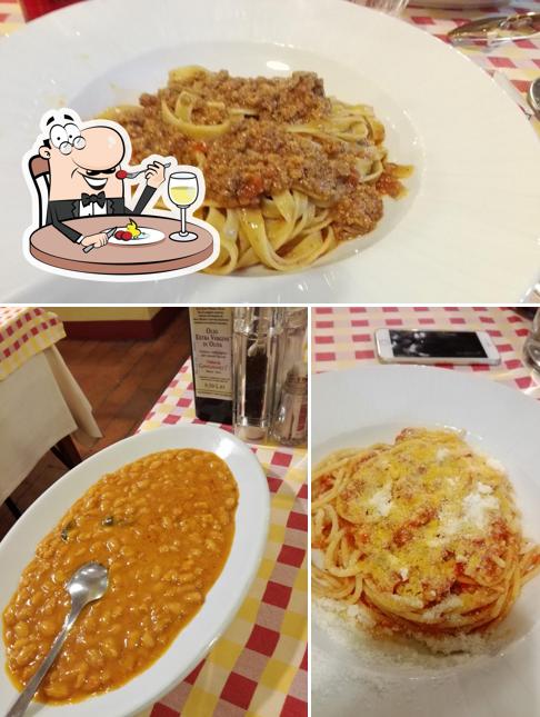 Platti al Osteria Bonanni 'Capounto' Montelupo