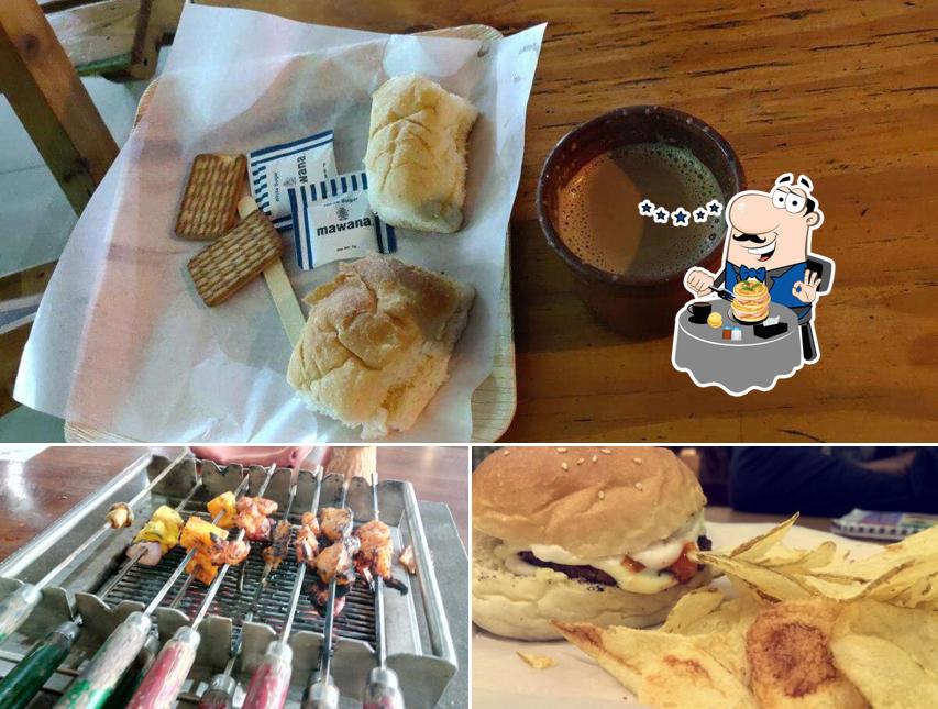 Food at Pagdandi Bookstore & Coffee