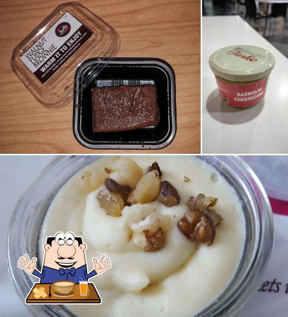 Clam chowder at Jarlie