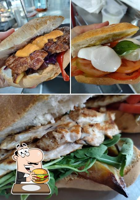 Prova un hamburger a La Fraschetta da Laura