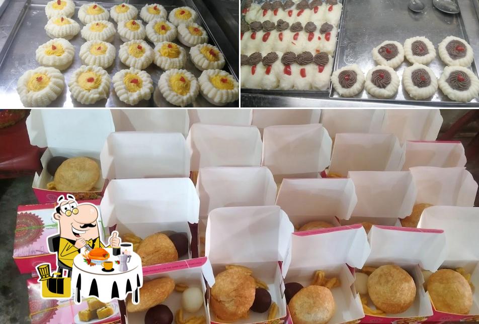 Food at Mahto sweets