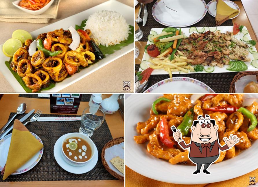 Food at Cafe Royale Abad Atrium