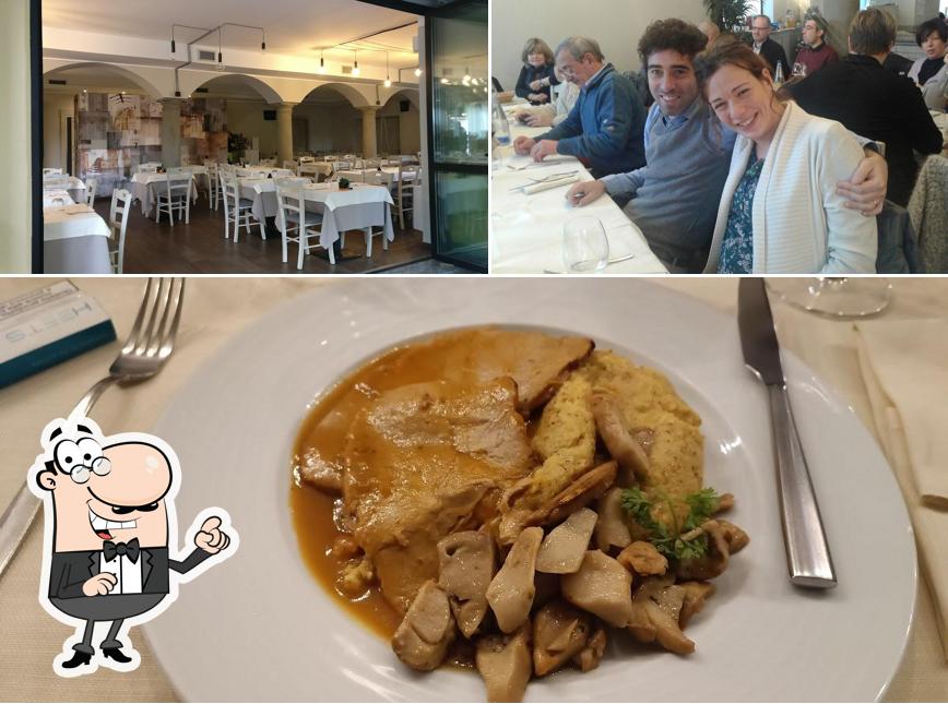 Questa è la foto che mostra la interni e cibo di Trattoria Alle Piante Ristorante Pizzeria