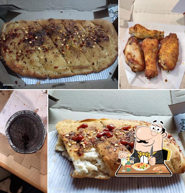 Food at Domino's Pizza Hattuba Habra