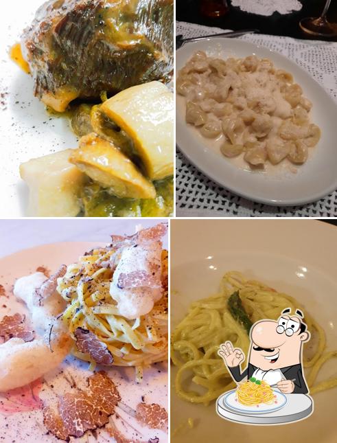 Spaghetti alla carbonara al Osteria Porta Castello