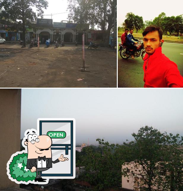 Check out how Jammu Dhaba looks outside