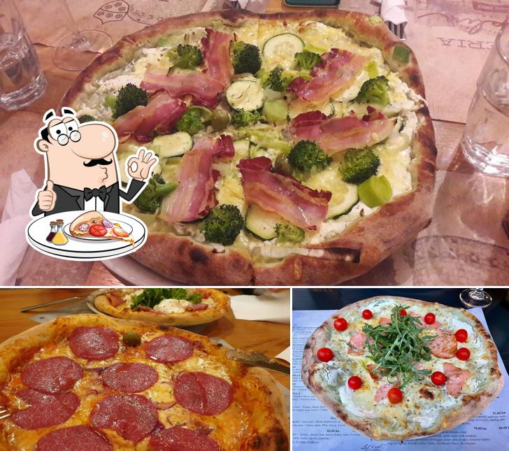 Scegli una pizza a Pizzeria Camplin