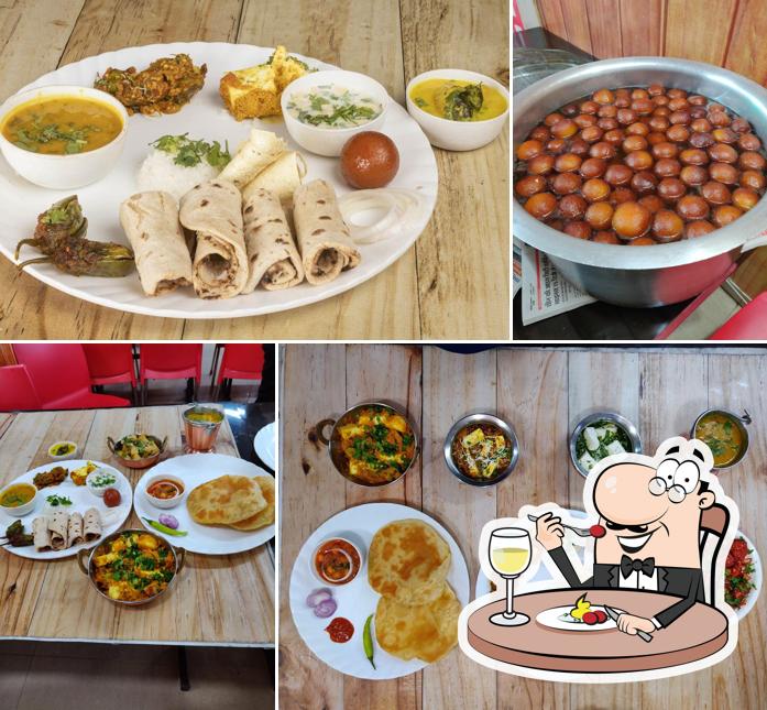 Meals at Food Paradise