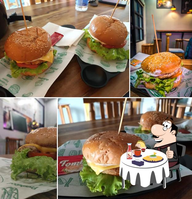 Hamburger at Mr Burger