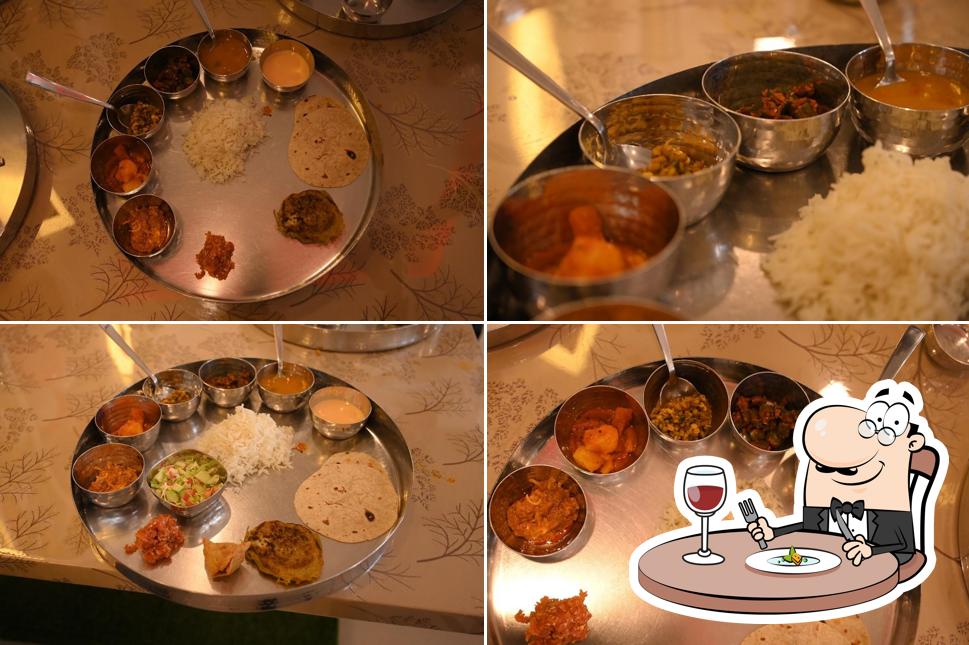 Food at Pakwan Dining Hall