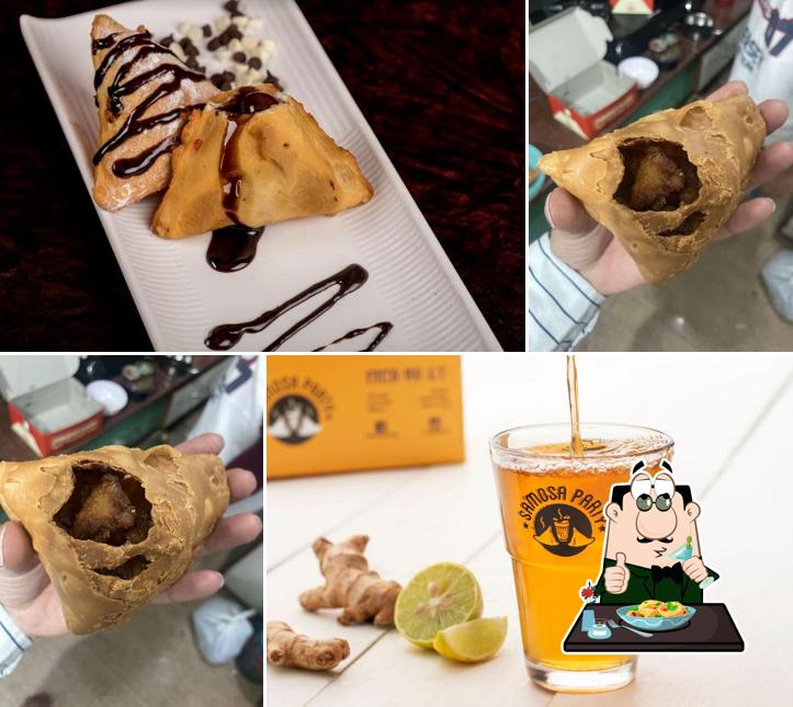 Food at Samosa Party Indirapuram