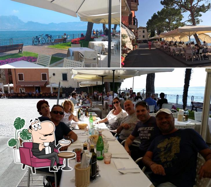 Siediti a un tavolo di Berengario