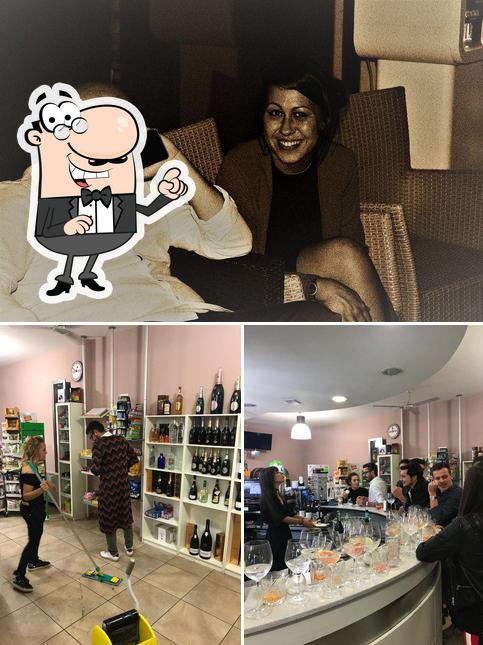 Bar Rumba si caratterizza per la esterno e interni