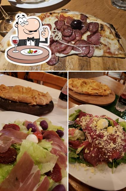 Platos en Carolla Pizza D.O.C. - Batel