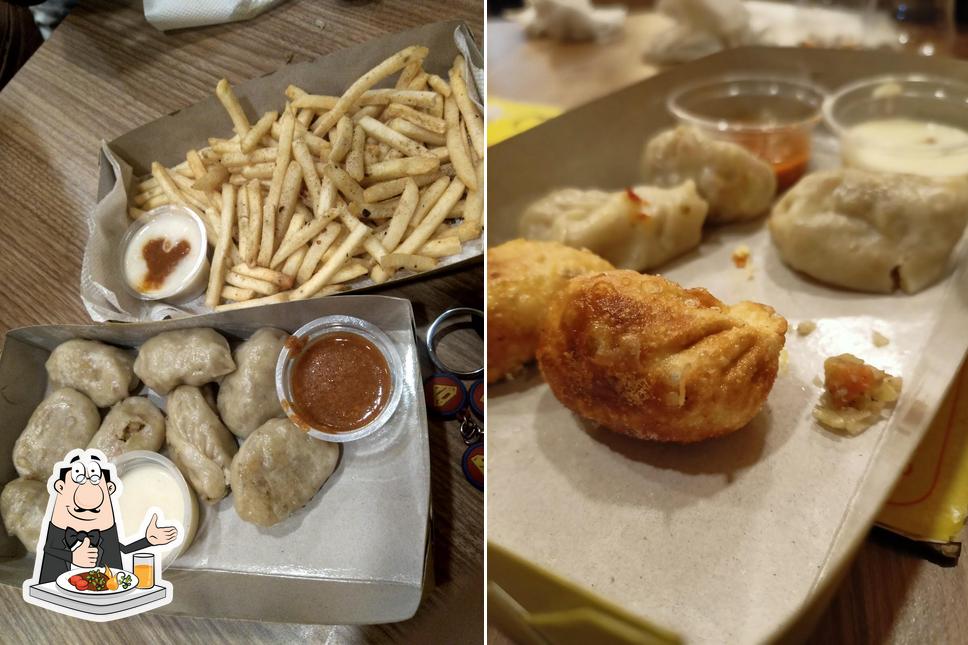 Food at Chaska momos