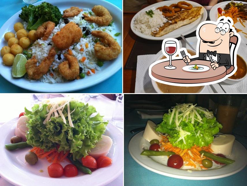 Comida em Restaurante Malibu