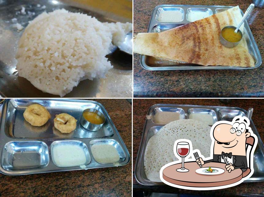 Food at Idli Bhavan
