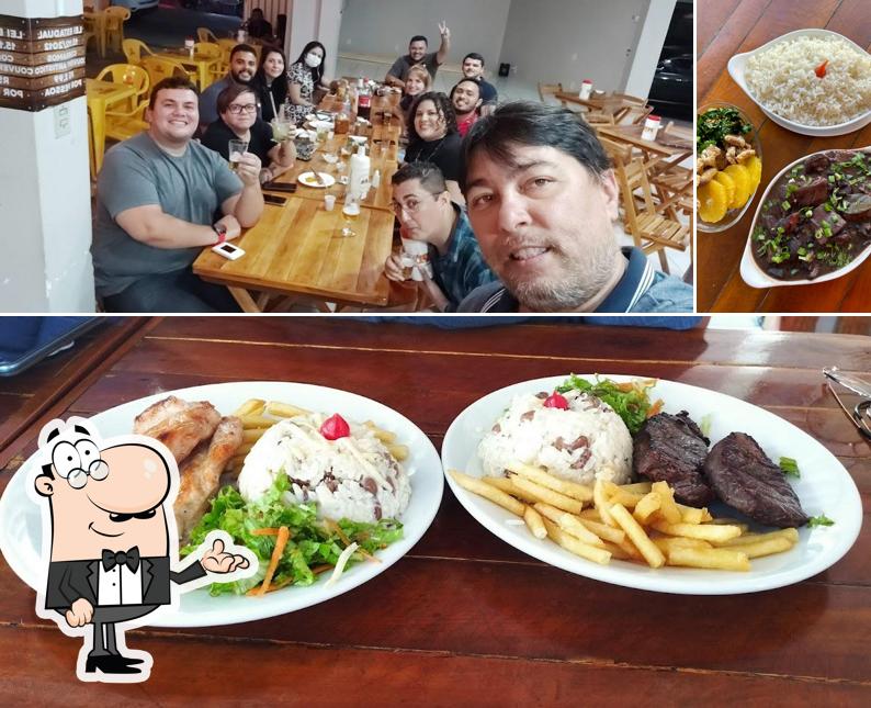 Veja imagens do interior do Club Do Espetinho Bar&restô