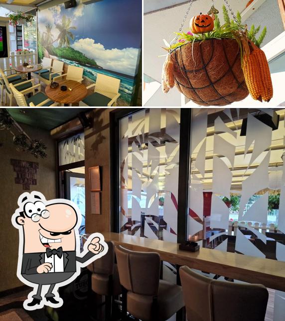 Janc Urška s.p. bambus bar si caratterizza per la interni e cibo