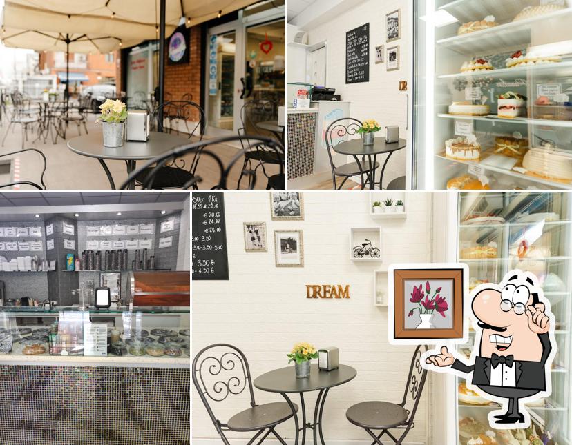 Gli interni di Gelateriacremeriaparadise 172