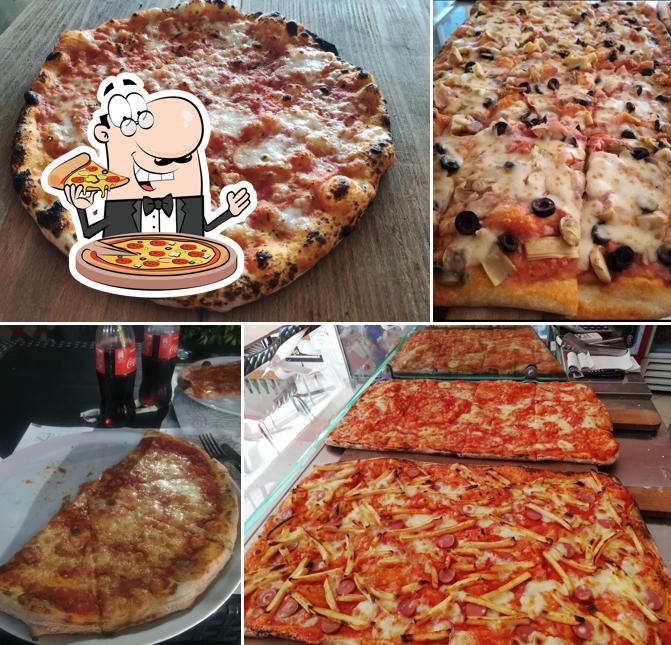 A Rosticceria da Mariuccio, puoi provare una bella pizza