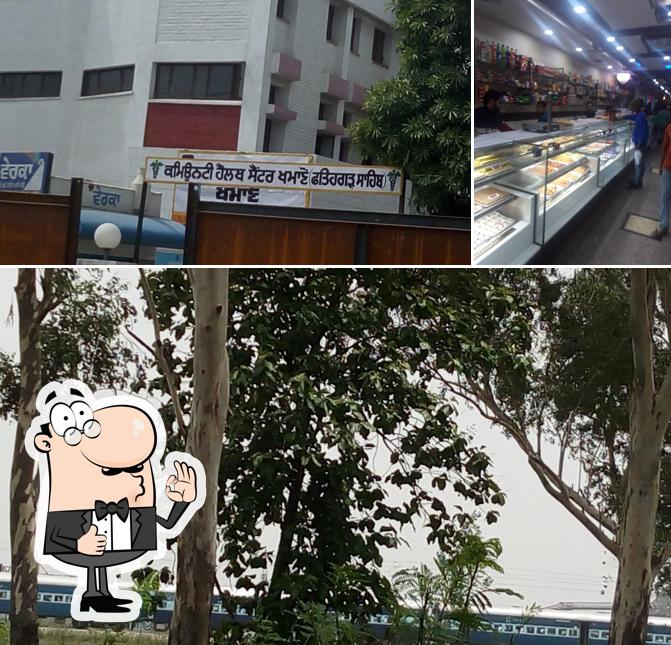 Here's a pic of Soni Sweet & Party Hall