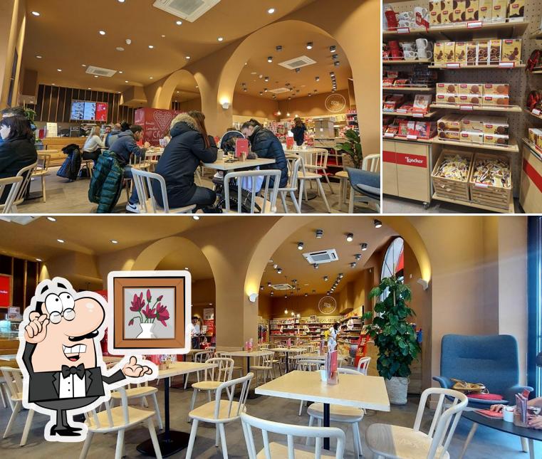 Gli interni di Loacker Café Trento