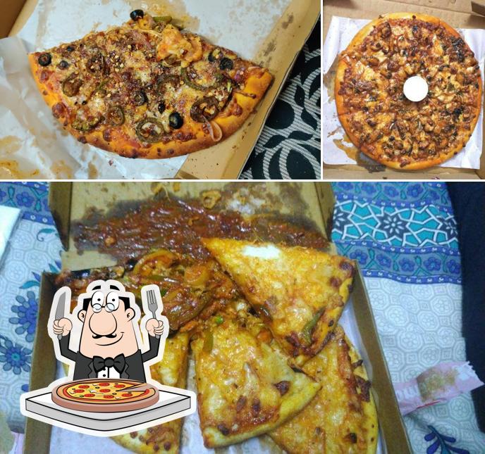 Pick pizza at Midnight Bites