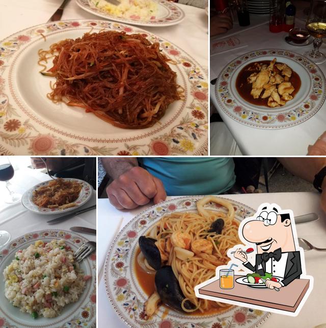 Cibo al Ristorante Cinese Mountain Castle