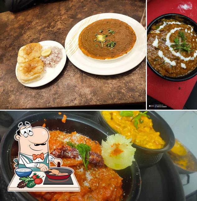 Chicken curry at FOOD ON MOOD RESTAURANTS