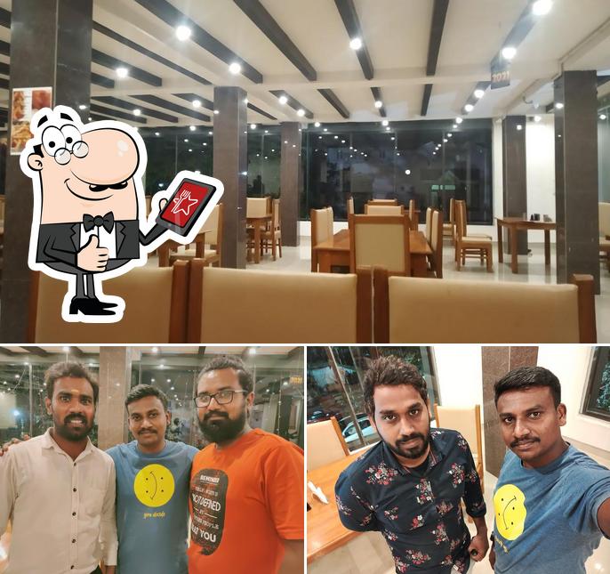 Mayuri Hotel and Restaurant (Vegetarian) picture