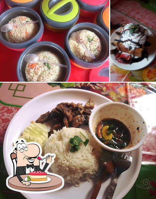 THAI FOOD CAFE by Dr.Joy offers a number of sweet dishes