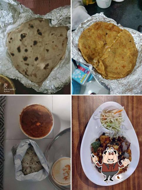 Meals at Chaitanya Parantha's