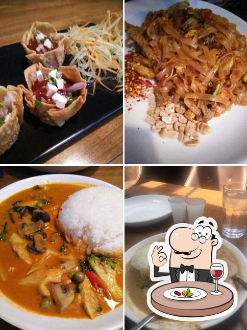 Food at Siam Trading Co