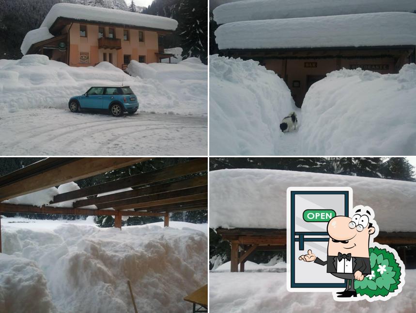 Goditi la vista dagli esterni di Ristorante Chalet Lago dei Caprioli